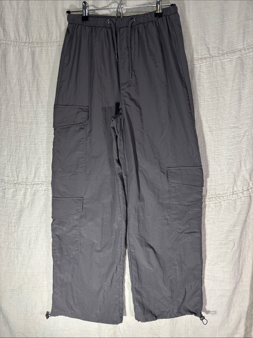 LA Hearts Gray Wide-Leg Cargo Parachute Pants Drawstring Size Small